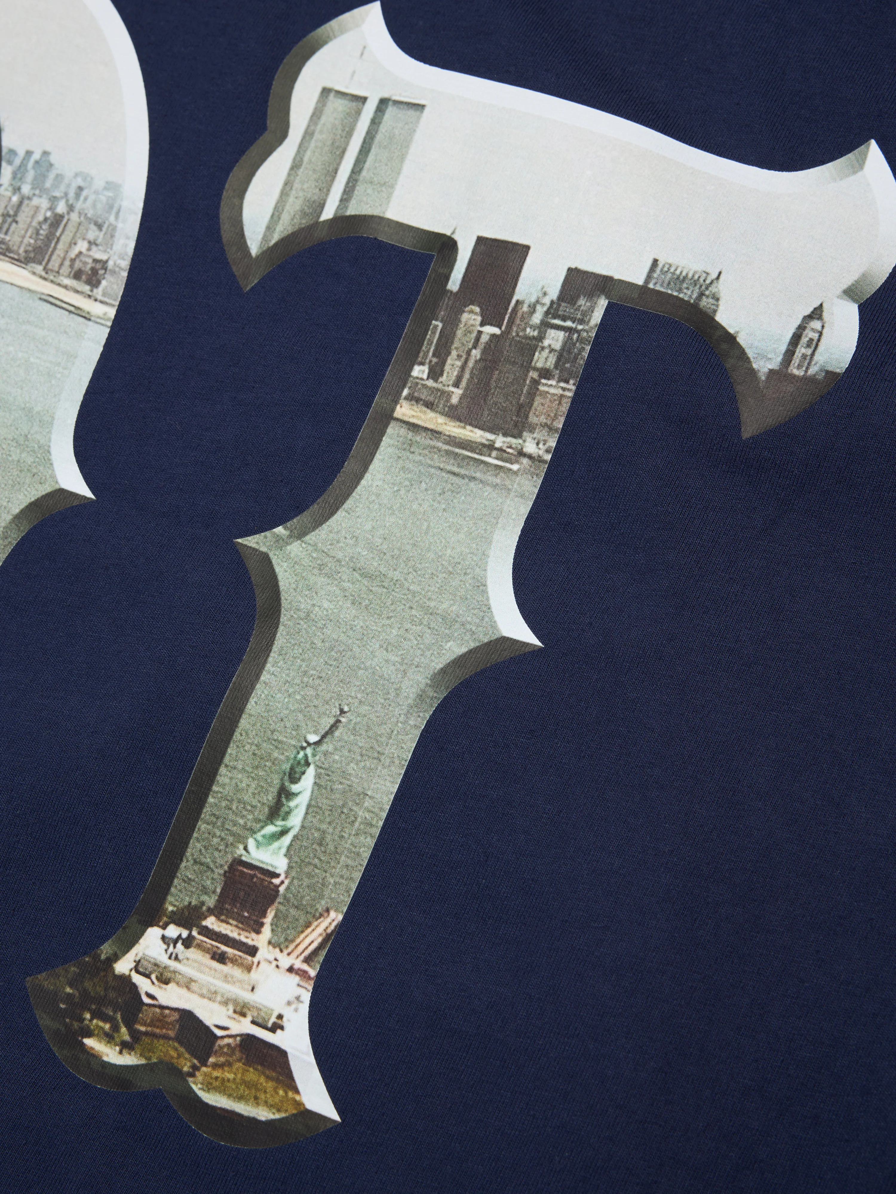 DT City Tee Navy - Image 4