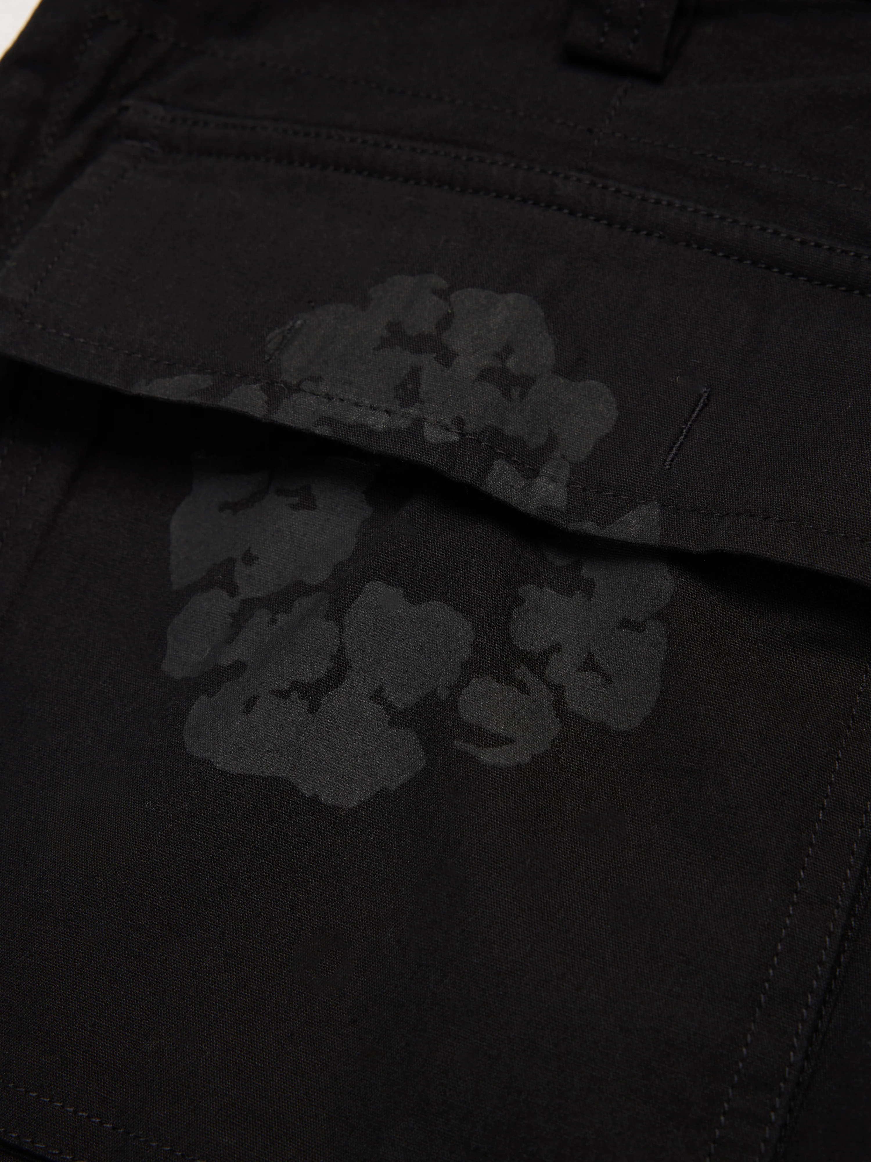 Mono Wreath Cargo Pant Black - Image 3