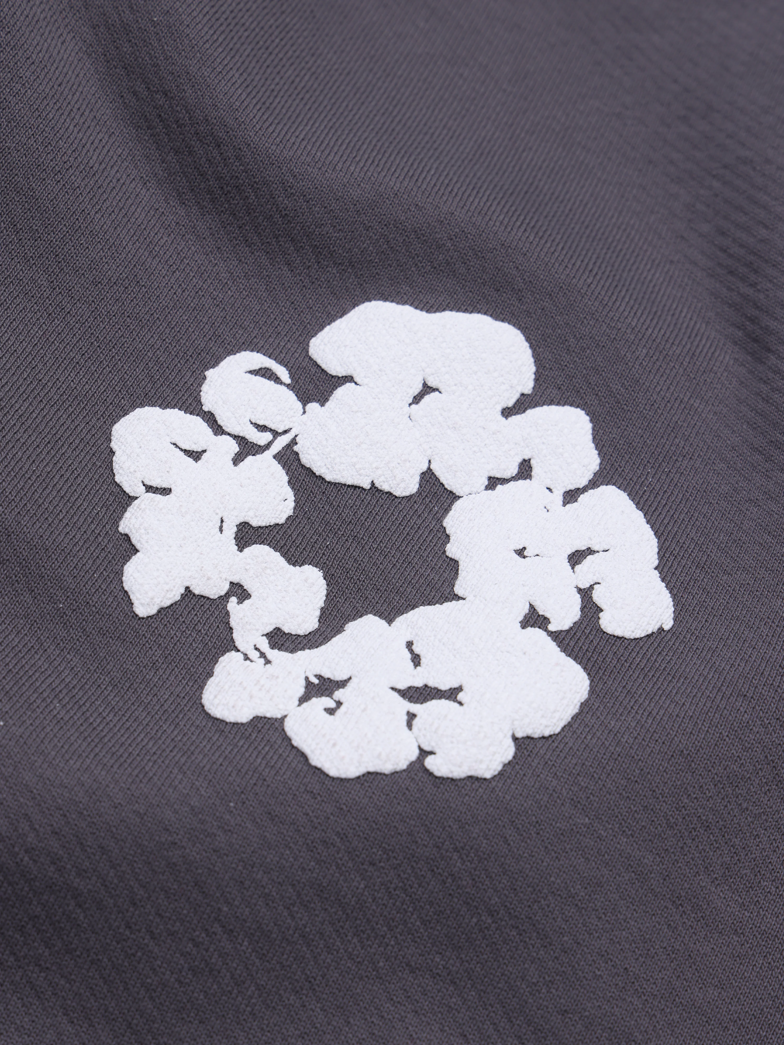 Cotton Wreath Sweatpants Charcoal - Image 3
