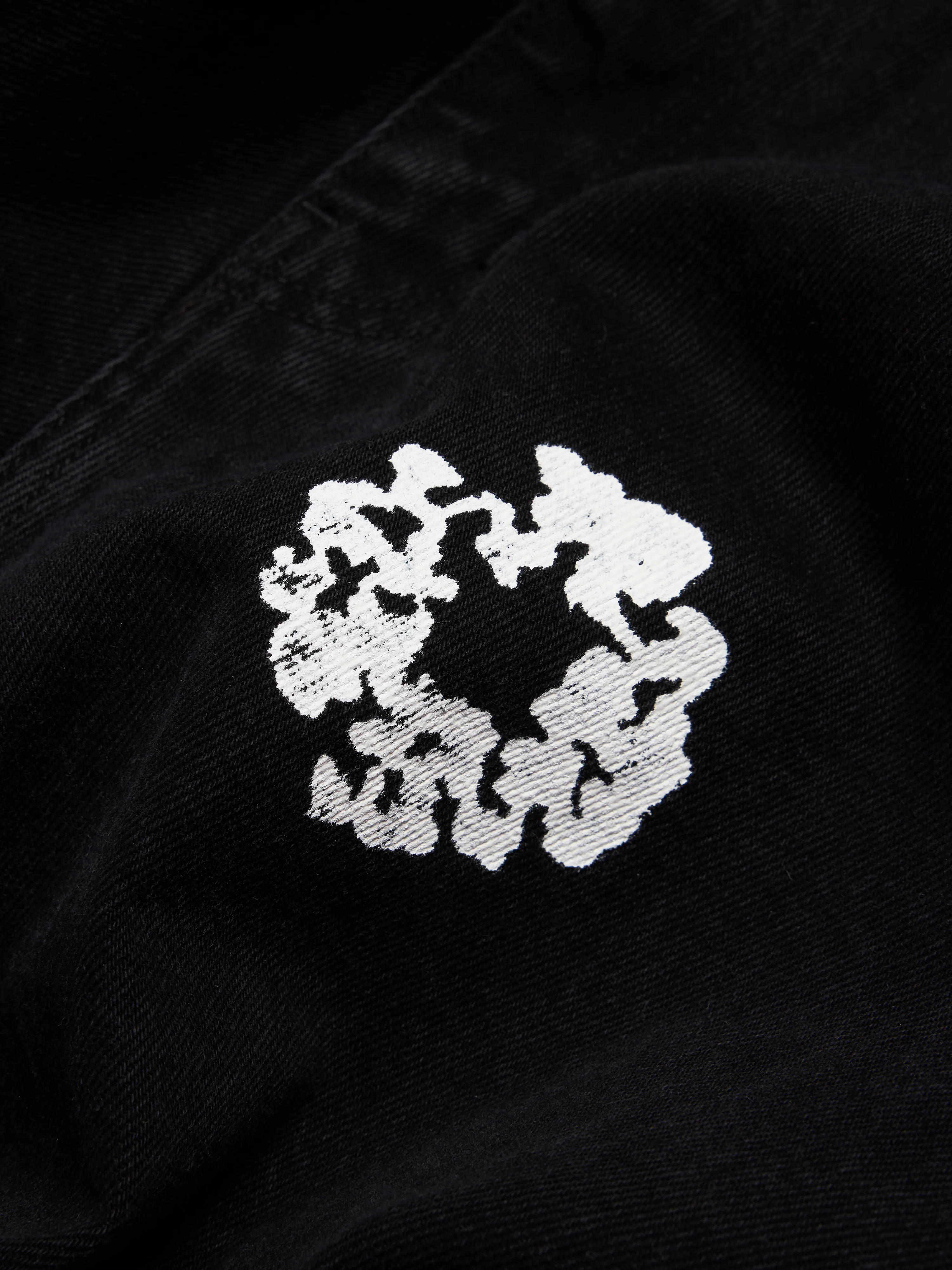 The Cotton Wreath Jean Short Black - Image 3